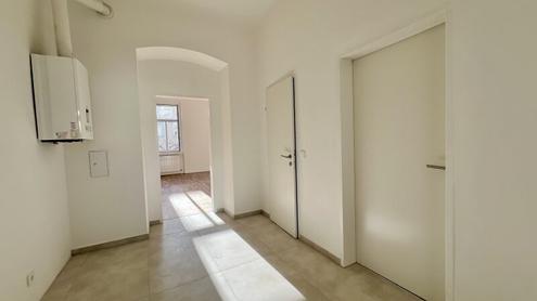 Schöne Altbauwohnung mit tollem Ausblick!