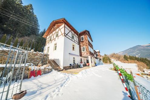 Gro�z�giges Bauland mit Bestand - 10.448 m� Entwicklungspotenzial in erh�hter Lage �ber M�rzzuschlag