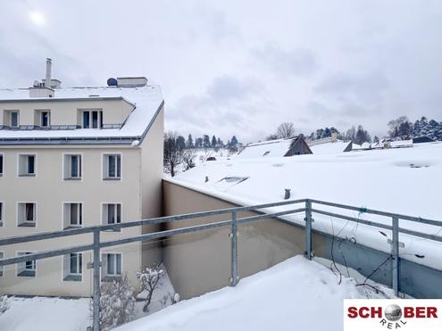 Renovierungsbed�rftige 3 Zimmer mit S�dbalkon