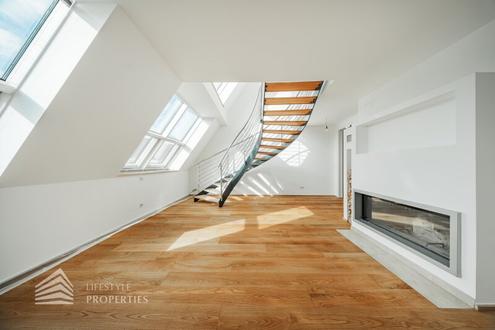 Exklusives 4-Zimmer Penthouse mit zwei Terrassen, Nähe Oper