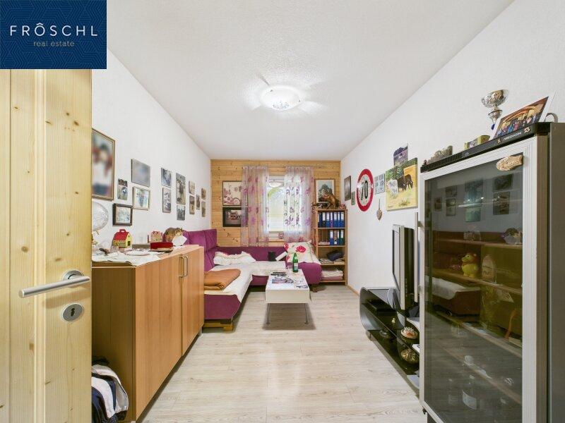 Schlafzimmer 2 im EG