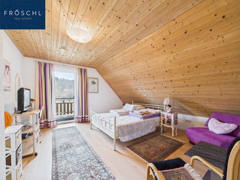 Schlafzimmer 1 im DG