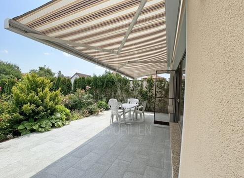 Gro�z�giges Einfamilienhaus mit sch�nem, gepflegten Garten