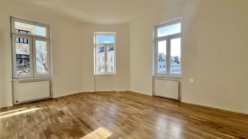 Helle Eckwohnung mit tollem Ausblick