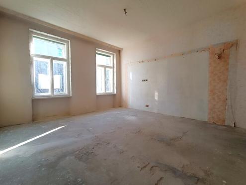 Perfekte Lage im 16. Bezirk - Sanierungsbedürftige 2-Zimmer Wohnung mit ausgezeichneter Anbindung! Nähe U3 Ottakring!