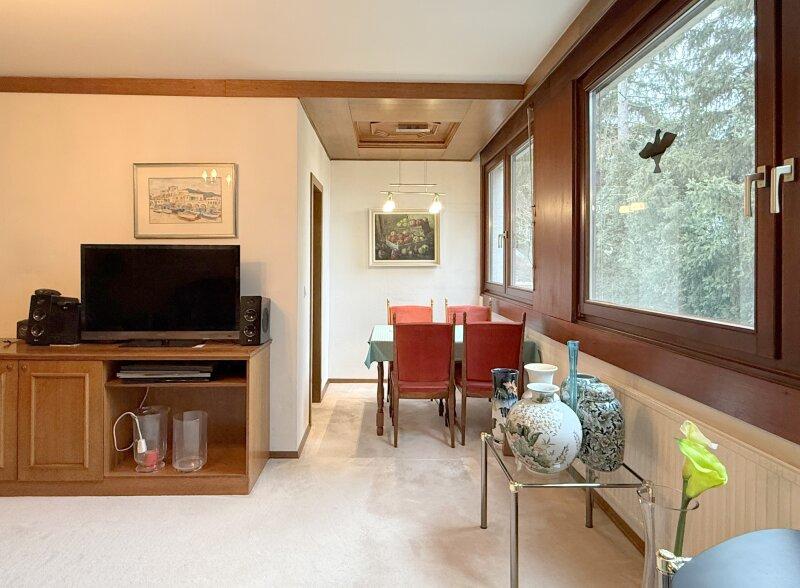 Wohnzimmer mit Essbereich