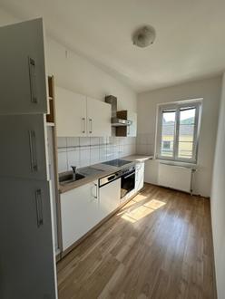 Vollsanierte 4-Zimmer-Wohnung mit Balkon nahe Horn