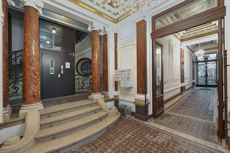 Lindengasse 25 |�Hauseingang