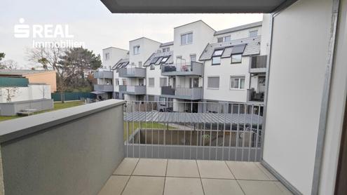 RUHIGE 2-ZIMMER-WOHNUNG IN DER HIRSCHSTETTNER STRASSE