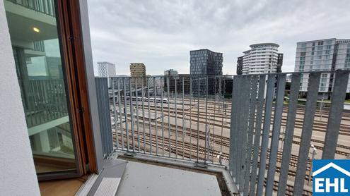 Sonnwendviertel: 1-Zimmer-Wohnung mit Balkon im 17. OG - Fitnessraum, Co-Working & Rooftop-Terrasse inklusive!