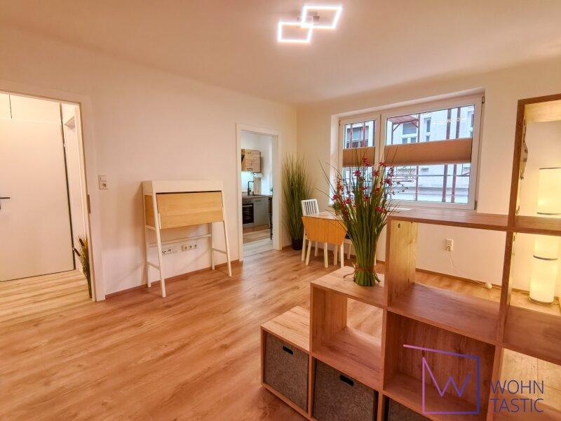 Zimmer - Blick Richtung K�che