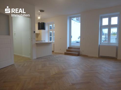 ERSTBEZUG - nahe Stephansplatz - Stadtapartment mit fast 27 m² großer Terrasse im Dachgeschoß!