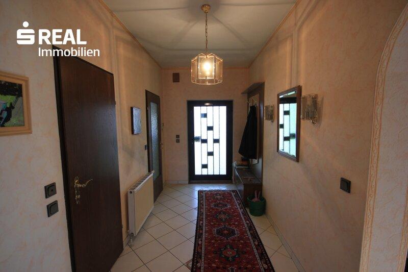 Vorraum mit Eingangst�r