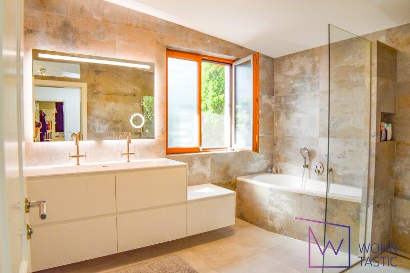 Designerbad auf knapp 10 m�.