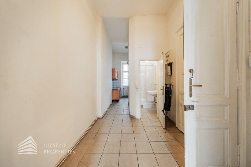 Sanierungsbed�rftige Garconniere in ruhiger Lage des 9. Bezi