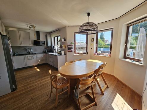 Sommerfrische in Steinbrunn: G�nnen Sie sich ein St�ck Paradies. Nur wenige Meter zum Badeteich!