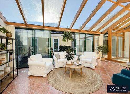 EXKLUSIVES WOHNEN AM DONAUUFER IN BESTLAGE VON TULLN - WINTERGARTEN - GARAGE - RUHELAGE