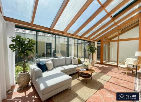 EXKLUSIVES WOHNEN AM DONAUUFER IN BESTLAGE VON TULLN - WINTERGARTEN - GARAGE - RUHELAGE