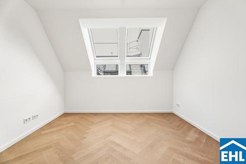 Altbaucharme trifft modernen Dachausbau - Wohnen im Herzen des 3. Bezirks