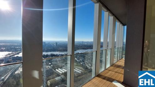 Erstbezug - 3-Zi.-Wohnung mit Rooftop Pool & Sauna