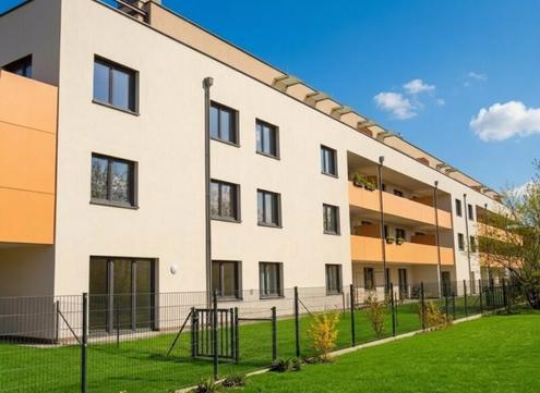 Sonnige 2-Zimmer Wohnung mit Balkon & Parkplatz - 3/13