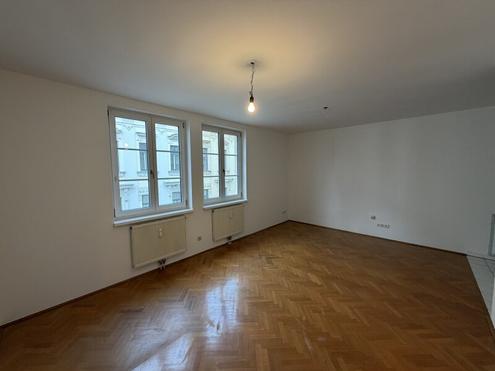 Kompakte 1-Zimmer-Wohnung mit offener K�che N�he Kettenbr�ckengasse!