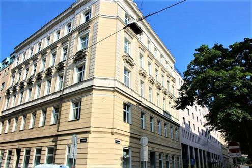 KENYONGASSE, 76 m2 Altbau, 3 Zimmer, Extrak�che, Duschbad, Parketten, WG-geeignet, Westbahnhof-N�he