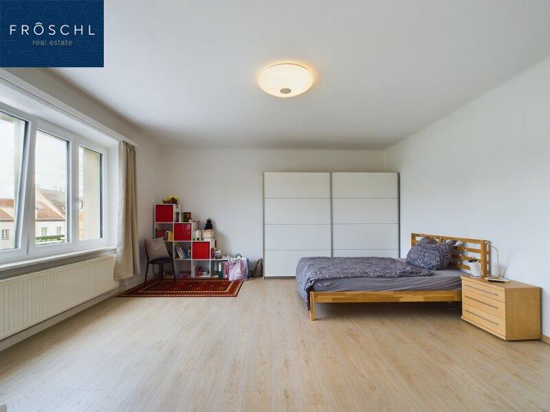 Schlafzimmer Ansicht 3