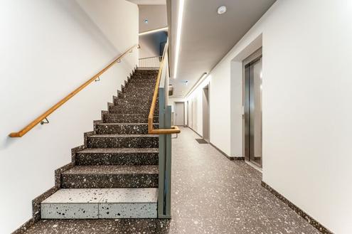 Erstbezug! N�he U6/U4! Helle 2-Zimmer-Wohnung mit Loggia zu vermieten!