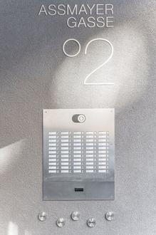 Erstbezug! N�he U6/U4! Helle 2-Zimmer-Wohnung mit Loggia zu vermieten!