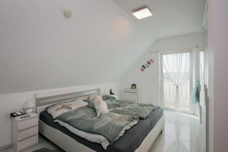 drittes Zimmer im Obergeschoss