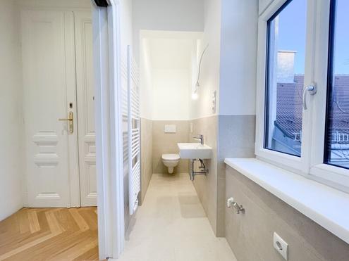 Frisch sanierte Altbauperle in Ruhelage - letzter Stock nahe Yppenplatz