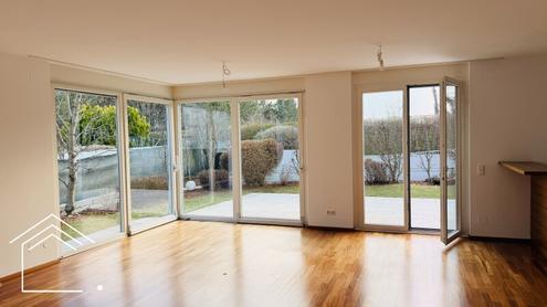 Moderne und ruhige Gartenwohnung in bester Lage, 2 Garagenpl�tze optional