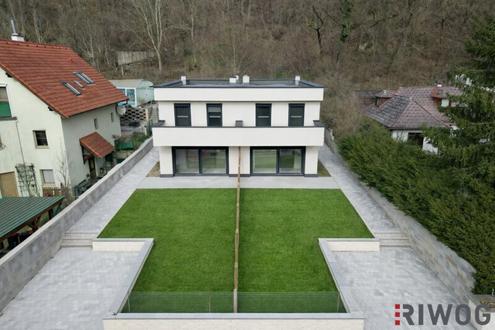 Neubau-Doppelhaus mit gro�em Garten und eigenem Waldst�ck | 4 Zimmer | S�dseitiger Garten/Terrasse | Vollunterkellert | Luftw�rmepumpe | 2 Einheiten verf�gbar