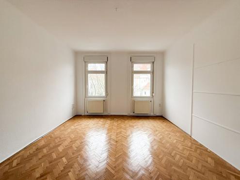 2-Zimmer Altbauwohnung mit Potenzial zu verkaufen