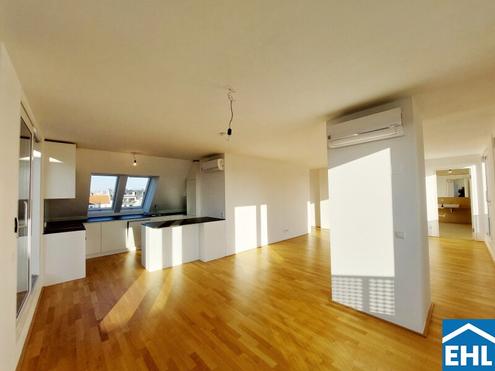 4-Zimmer DG-Wohntraum mit 130m� Terrassen und privatem Pool!