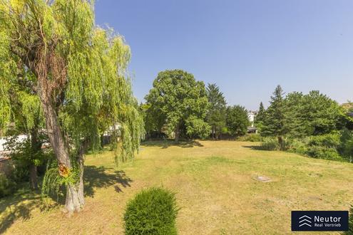 AM FU�E DES HOCHBERGS - GRO�Z�GIGES BAUGRUNDST�CK IM PERCHTOLDSDORFER ZENTRUM