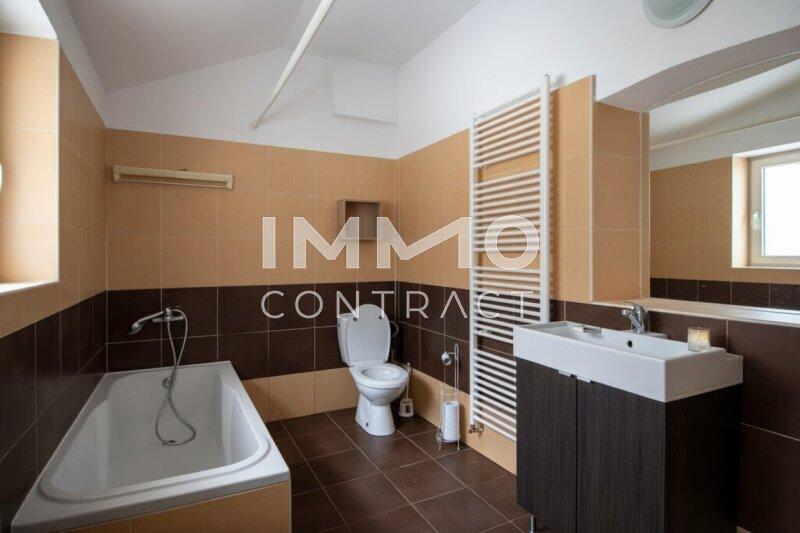 BADEZIMMER MIT WC