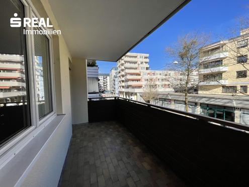 Sanierungsbed�rftige Wohnung mit guter Aufteilung in Lehen