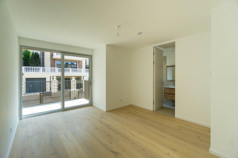 Zimmer 2 mit Balkonausgang