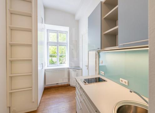 Kleine Atelier Altbauwohnung