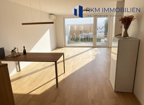 Stilvolles Reihenhaus mit Terrasse, Garten und Parkplatz