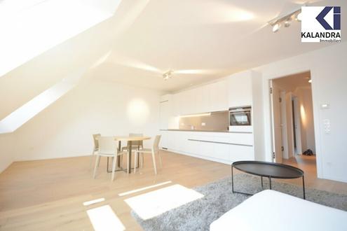 360� TOUR // M�BLIERTE DACHGESCHOSS-WOHNUNG
