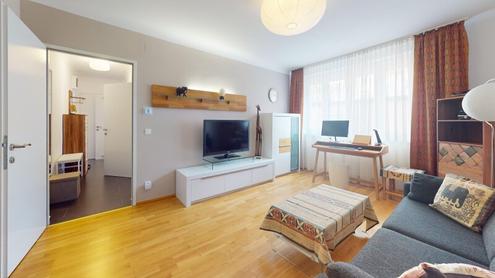 VOLLM�BLIERT: Du kommst mit Koffer, wir haben den Rest!