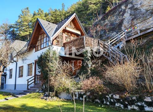 Naturparadies mit Panoramablick - Gepflegtes Einfamilienhaus mit gro�em Grundst�ck und Wintergarten