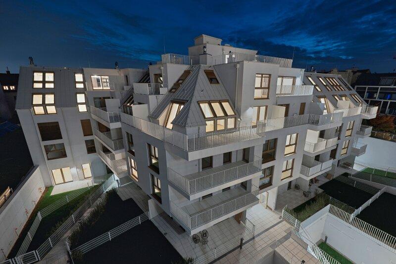 The Temptation | Au�enansicht |�Nacht