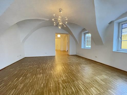 Modernes Wohnen auf gro�z�giger Fl�che mit 4 Zimmern