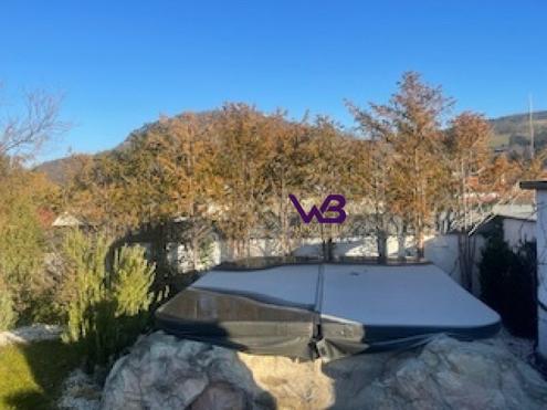 Spitzenpreis-Traumhafte DG-Wohnung, Zentrumsn�he, mit Freifl�chen, Dachgarten und KFZ Stellplatz.