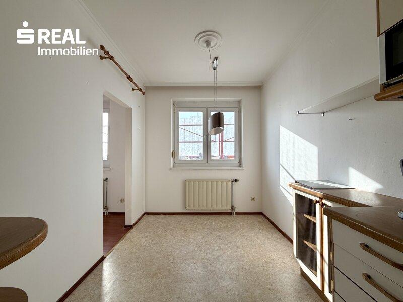 K�che mit Essbereich