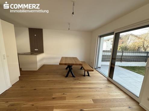 Doppelhaush�lfte mit Pool